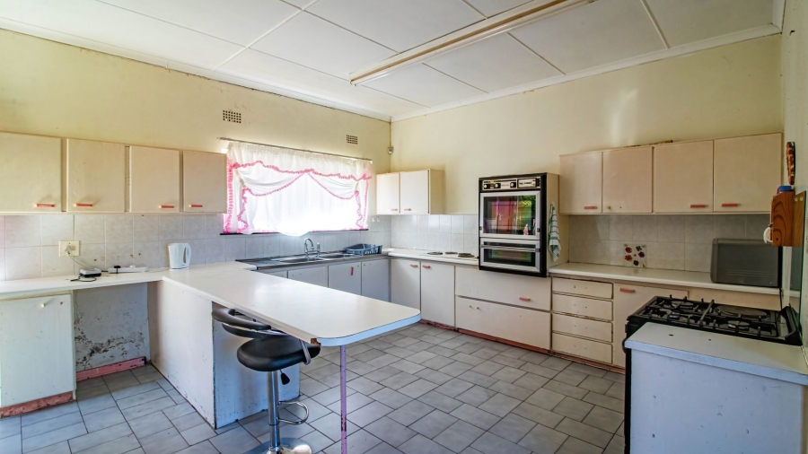 5 Bedroom Property for Sale in Dale View Eastern Cape